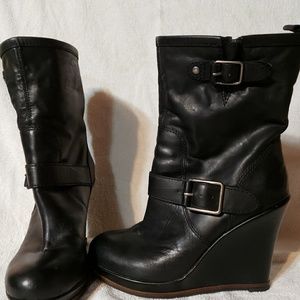 Lucky Brand wedges. 4.5" heel . Worn only once